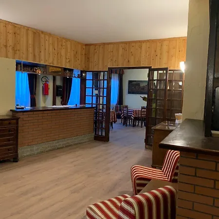 ホテル La Terrazza 3*